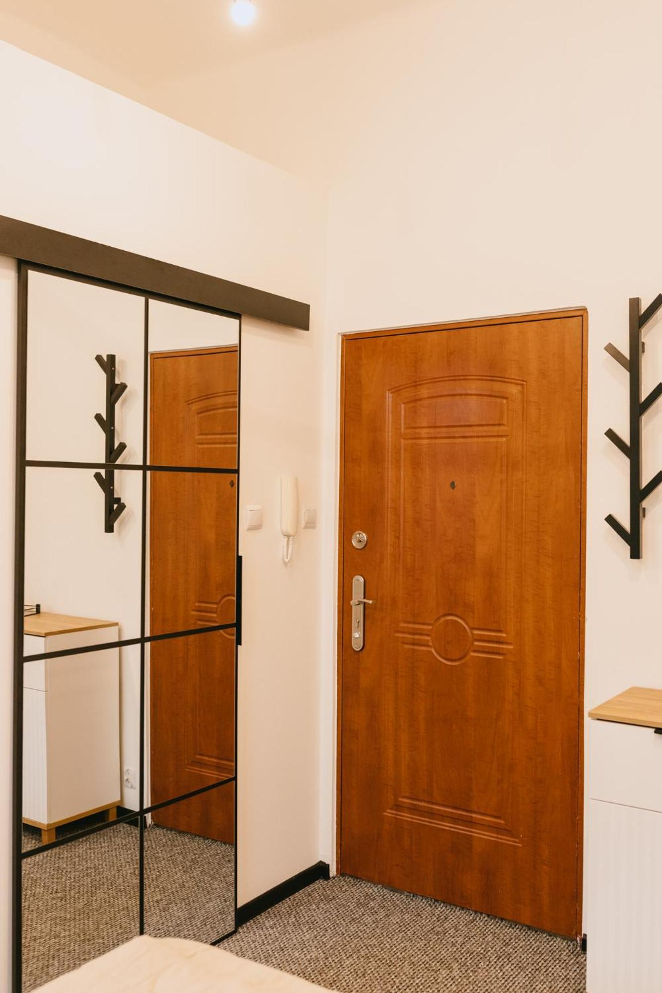 Vilao Apartments- Lazarza